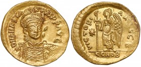 Anastazjusz (491-518 n.e.) Solidus, Konstantynopol Konstantynopol - oficyna 2 (B) Awers: Popiersie cesarza w ozdobnym hełmie i zbroi, trzymający włócz...