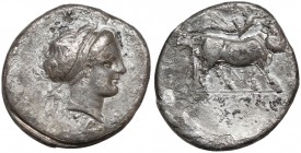 Greece, Campania, Neapolis (300 - 275 BC) Nomos Obv. Diademed head of nymph to right, wearing pendant earring and necklace; behind neck, bunch of grap...
