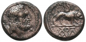 KINGS OF GALATIA. Amyntas (36-25 BC). Ae. 
Obv: Head of Herakles right, with club over shoulder; ЄC to left.
Rev: Lion standing right; B above, monogr...