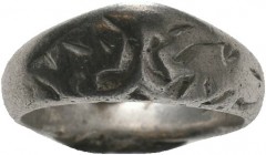 Silver Archers Ring !

Condition: Very Fine


Weight: 1,7 gram
Diameter: 18,3 mm