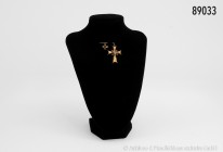 2 Kreuzanhänger, ein kleines und ein großes Kreuz, das große Kreuz mit Emailarbeiten, das kleine Kreuz mit rotem Punkstein, Schaumgold, Biedermeierzei...