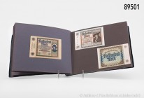 Altes Sammelalbum "Aus großer Zeit" mit 80 Geldscheinen des Deutschen Reiches (Kaiserreich/Weimarer Republik), die Banknoten sind in das Album eingekl...