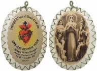 Medaglia votiva 1877 costituita da un supporto in plastica ricamato con un tessuto verde con foglio all'interno con il sacro Cuore di Gesù e ADVENIAT ...