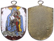 Medaglia votiva a forma di scudo con raffigurazione della Vergine Maria seduta che abbraccia un angelo con libro aperto in mano - smaltato in varie co...