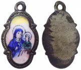 Medaglia votiva in ceramica dipinta con la raffigurazione del busto della Vergine Maria nimbata stante di tre quarti con il Bambino Gesù in braccio - ...