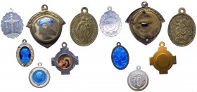 Lotto composto da 6 medagliette votive - 4 con varie raffigurazioni della Vergine Maria - 1 con S. Luca Ferrera - 1 con Santo - con appiccagnolo

n....