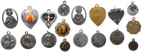 Lotto composto da 9 medagliette votive - 3 con varie raffigurazione della Vergine Maria - 1 con S. Giuseppe - 1 con Cristo benedicente - 1 con Cristo ...