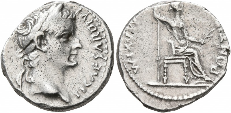 Tiberius, 14-37. Denarius (Silver, 17 mm, 3.75 g, 8 h), Lugdunum. TI CAESAR DIVI...