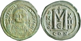 Justinian I, 527-565. Follis (Bronze, 40 mm, 22.00 g, 7 h), Constantinopolis, RY 14 = 540/1. D N IVSTINIANVS P P AVI Helmeted and cuirassed bust of Ju...