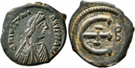 Justinian I, 527-565. Pentanummium (Bronze, 18 mm, 2.36 g, 11 h), Theoupolis (Antiochia), 529-539. D N IVSTINIANVS P P AVG Diademed, draped, and cuira...