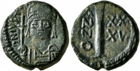 Justinian I, 527-565. Dekanummium (Bronze, 16 mm, 3.24 g, 12 h), Ravenna, RY 35 = 561/562. D N IVSTI[NIANVS P P AVG] Helmeted and cuirassed bust of Ju...