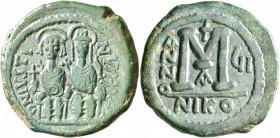 Justin II, with Sophia, 565-578. Follis (Bronze, 30 mm, 13.47 g, 6 h), Nicomedia, RY 6 = 571/2. D N IVSTINVS P P AVG Justin II, holding globus crucige...