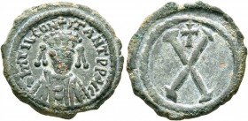 Tiberius II Constantine, 578-582. Dekanummium (Bronze, 20 mm, 4.38 g, 7 h), Constantinopolis. δ m TIb CONSTANT P P AVI Crowned, draped and cuirassed b...