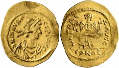 Maurice Tiberius, 582-602. Semissis (Gold, 21 mm, 2.21 g, 7 h), Constantinopolis. D N mAVRI P P AVI Pearl-diademed, draped and cuirassed bust of Mauri...