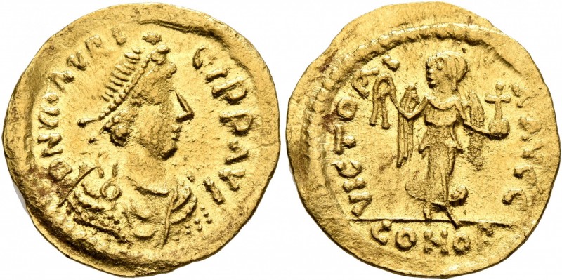 Maurice Tiberius, 582-602. Semissis (Gold, 18 mm, 2.21 g, 5 h), Constantinopolis...