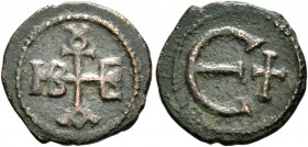 Maurice Tiberius, 582-602. Pentanummium (Bronze, 14 mm, 1.28 g, 6 h), Theoupolis (Antiochia). Monogram of Maurice Tiberius. Rev. Large Є; in field to ...