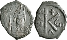 Maurice Tiberius, 582-602. Half Follis (Bronze, 23 mm, 5.13 g, 7 h), Constantinopolis, RY 7 = 588/9. [...]TIbЄRI P P AVG Draped and cuirassed bust of ...