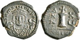 Maurice Tiberius, 582-602. Dekanummium (Bronze, 17 mm, 2.94 g, 12 h), Theoupolis (Antiochia), RY 15 = 596/7. δ N mA•CN•P•AЧ Crowned facing bust of Mau...