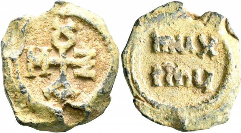 Maximus, 550-650. Seal (Lead, 24 mm, 12.10 g, 12 h). Greek cruciform monogram of...