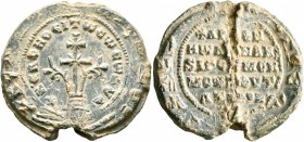 Antonios, monachos and hegoumenos of the Monastery of the Taxiarches, 2nd half of 10th century. Seal (Lead, 25 mm, 7.73 g, 12 h). +KЄ ROHΘЄI TⲰ CⲰ CⲰ ...