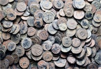 A lot containing 835 bronze coins. All: Late Roman Folles. Fine to good very fine. LOT SOLD AS IS, NO RETURNS. 835 coins in lot.