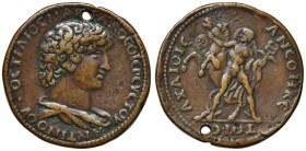 Antinoo - Medaglione postumo - Busto drappeggiato a d. – R/ Mercurio stante trattenendo Pegaso – AE (g 27,96 – Ø 36mm) Forato
BB