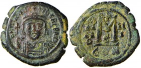 BISANZIO Maurizio Tiberio (582-602) Follis (Costantinopoli) Busto di fronte – R/ Lettera M – Sear 494 Æ (g 11,40)
BB