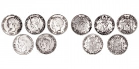 La Peseta
Alfonso XIII
50 Céntimos. AR. Lote de 5 monedas. 1889, 1892, 1894, 1896 y 1900. La mayoría de las estrellas visibles. MBC a BC+.