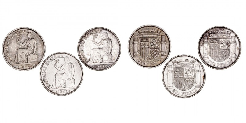 La Peseta
II República
Peseta. AR. 1933. Lote de 3 monedas. Una de ellas con e...