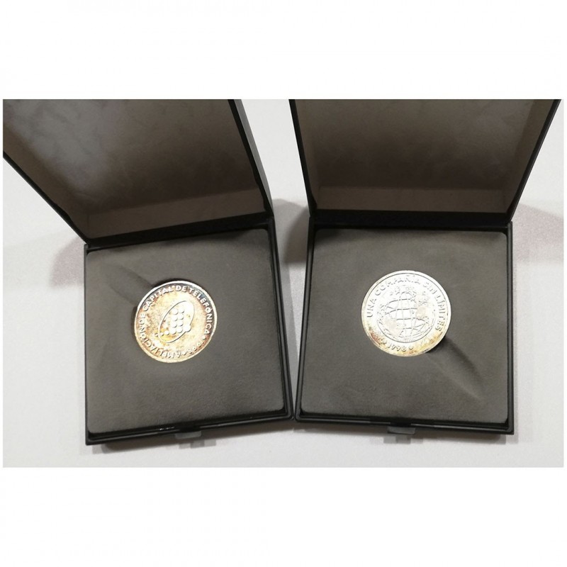 Medallas
Medalla. Telefónica. Ampliación de capital 1998. Lote de 2 medallas. 3...