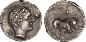CELTIBERIAN COINS
Dracma. 300-200 A.C. ARSGITAR (SAGUNTO, Valencia). Anv.: Cabeza laureada de Hércules a derecha con clava sobre el hombro, delante d...