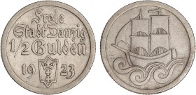 WORLD COINS: DANZIG
Danzig
1/2 Gulden. 1923. 2,44 grs. AR. KM-144. MBC+.
