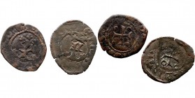 MONARQUÍA ESPAÑOLA
FERNANDO II
Cornado. AE. Pamplona. s/f. Lote de 2 monedas. CAL.159. BC