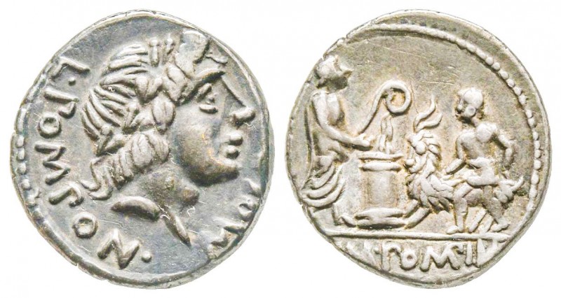 Roman Republic, L. Pomponius Molo, Denarius, 97 BC, AG 3.23 g.
Ref : Crawford 33...