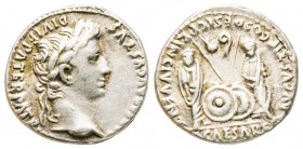Augustus, Denarius, Lugdunum, 2 BC, AG 3.78 g.
Ref : RIC 207
VF/XF