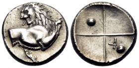 THRACE. Chersonesos. Circa 386-338 BC. Hemidrachm (Silver, 13 mm, 2.34 g, 7 h). Forepart of a lion to right, his head turned back to left. Rev. Quadri...