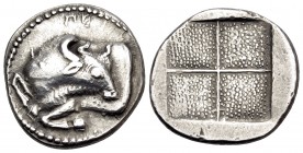 MACEDON. Akanthos. Circa 470-390 BC. Tetrobol (Silver, 15 mm, 2.45 g, 9 h), c. 450. ΠE Forepart of bull to left, his head turned back to right. Rev. Q...