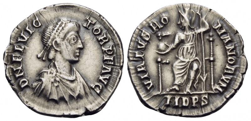 Flavius Victor, 387-388. Siliqua (Silver, 16.5 mm, 1.80 g, 11 h), Mediolanum. D ...