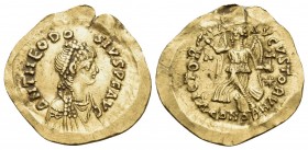 Theodosius II, 402-450. Tremissis (Gold, 16 mm, 1.39 g, 11 h), Constantinople, 408-420. D N THEODOSIVS P F AVG Pearl-diademed, draped and cuirassed bu...