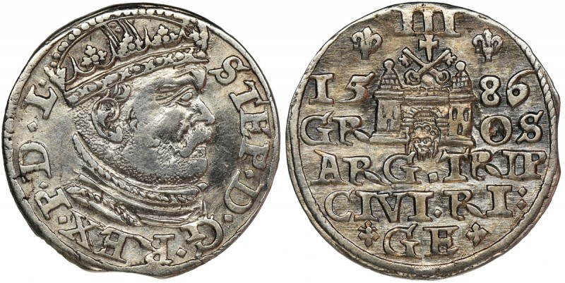 Stephen Bathory, 3 Groschen Riga 1586
Odmiana z niską koroną z rozetami, na awer...