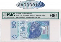 50 złotych 1994 - AA 0000133 - PMG 66 EPQ - BARDZO RZADKI
Banknot z drugiej paczki, pierwszej serii AA.&nbsp;
Skrajnie niski, piękny numer trzycyfrowy...