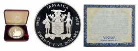 Jamaica, Elizabeth II, 25 dollars London 1978 - 25th anniversary of the coronation Elizabeth
Proof.
Coin in a box with a certificate.
Stempel lustrzan...