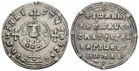 Byzantine
John I. Tsimiskes, 969-976 AD Miliaresion 1.9gr 21.4mm.
 Constantinople. Obv .: + IhS-VS XRI-STVS nICA *, medallion with ends of the cross a...