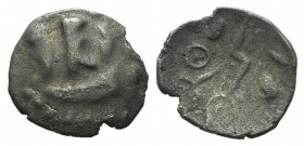 Celtic, Durotriges. Uninscribed, c. 45-40 BC. AR Quarter Stater (12mm, 0.78g, 12h). Three appendages hang from crescent. R/ Zigzag decorated with line...