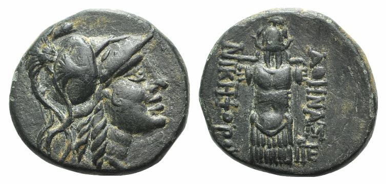 Mysia, Pergamon, 2nd-1st century BC. Æ (20mm, 5.70g, 12h). Helmeted head of Athe...