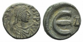 Anastasius I (491-518). Æ 5 Nummi (11mm, 2.14g, 6h). Constantinople, 517-8. Diademed and draped bust r. R/ Large E; two pellets and Δ. MIBE 39; DOC 26...