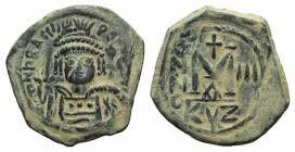 Heraclius (610-641). Æ 40 Nummi (31mm, 10.72g, 6h). Cyzicus, year 3 (612/3). Helmeted and cuirassed facing bust, holding globus cruciger and shield. R...