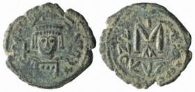 Heraclius (610-641). Æ 40 Nummi (27mm, 8.94g, 6h). Cyzicus, year 10 (619/20). Helmeted and cuirassed facing bust, holding cross and shield with horsem...