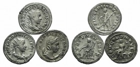 Lot of 3 Roman Imperial AR Antoninianii to be catalog. Lot sold as it, no returns
