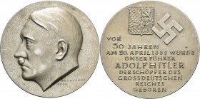 Drittes Reich
 Silbermedaille 1939 (Krischker) 50. Geburtstag von Adolf Hitler - gestiftet von der Stadt Braunau. Kopf nach links / Wappen von Brauna...